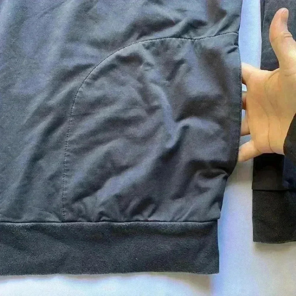 Travis Mathew Sweater Mens M Gray 1/4 Zip Pullover Long Sleeve Golf Pockets - Picture 3 of 12